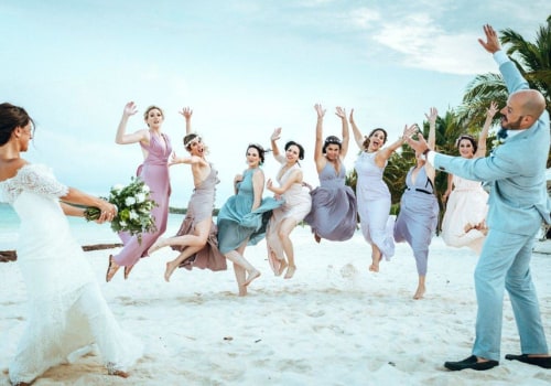 Posturas divertidas para fotografía de bodas